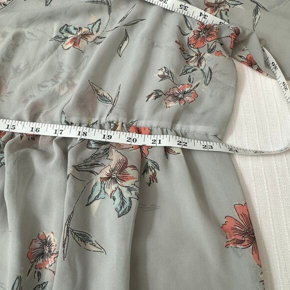TORRID Lexie Tunic 3X Gray Floral Chiffon Hi-Lo Babydoll Button Romantic Plus - Picture 7 of 10